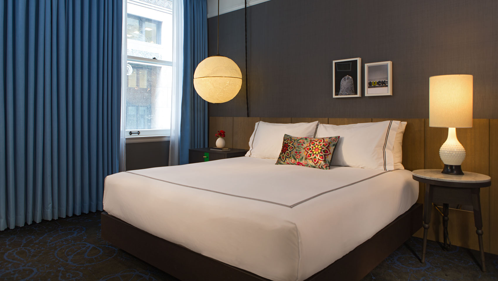 Luxury Hotel Rooms in Chicago | Kimpton Gray Hotel